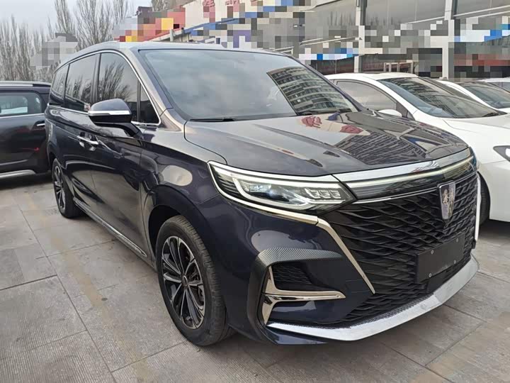 Фото 4 - Roewe iMax 8