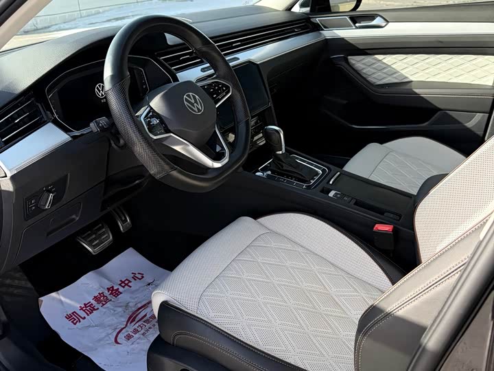 Фото 4 - Volkswagen Magotan