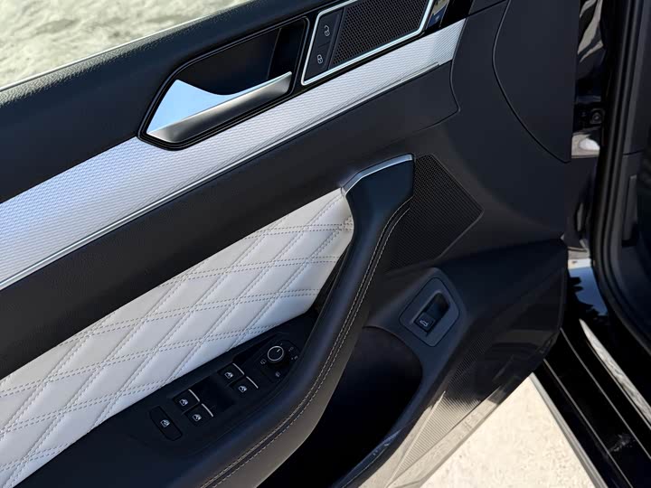 Фото 8 - Volkswagen Magotan