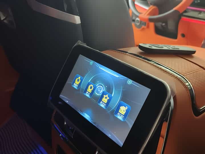 Фото 9 - Mercedes-Benz Vito