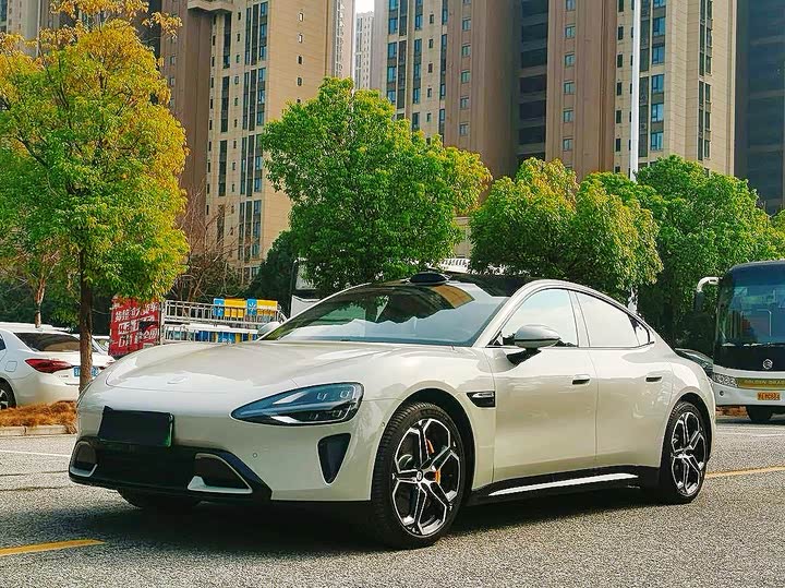 Фото 1 - Xiaomi SU7