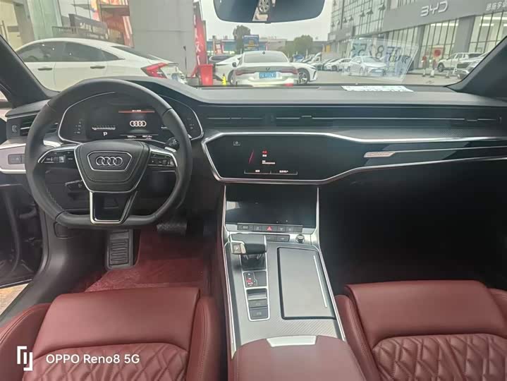 Фото 4 - Audi A7L