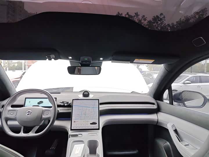 Фото 8 - Nio EC6