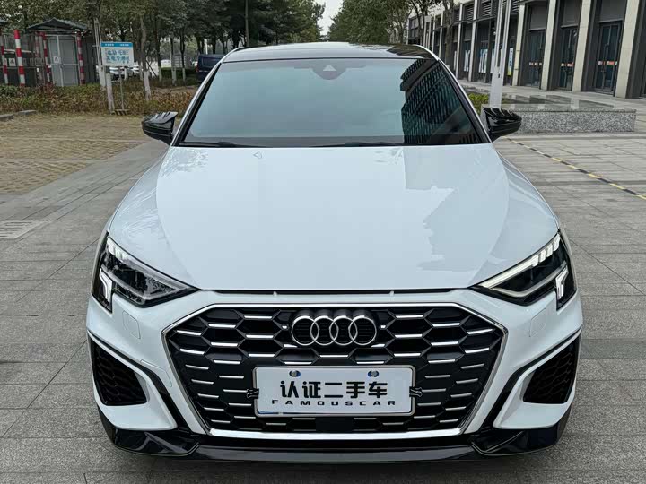 Фото 2 - Audi A3