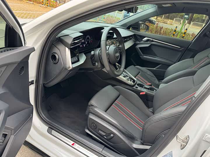 Фото 4 - Audi A3