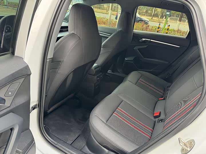 Фото 5 - Audi A3