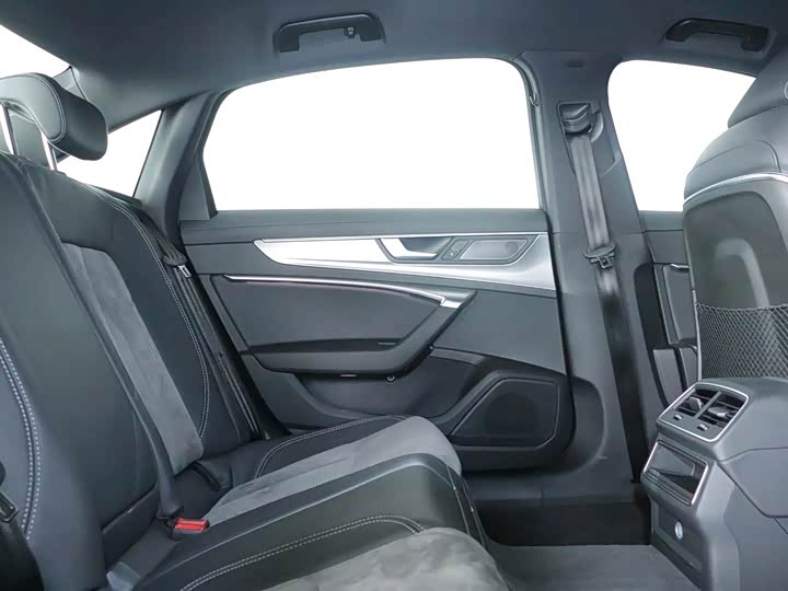 Фото 7 - Audi A6L