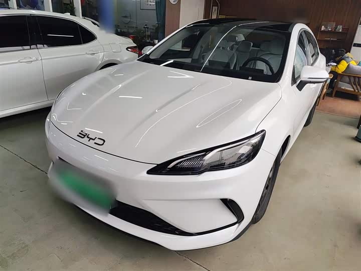 Фото 1 - BYD Seal 05 DM-i Hybrid