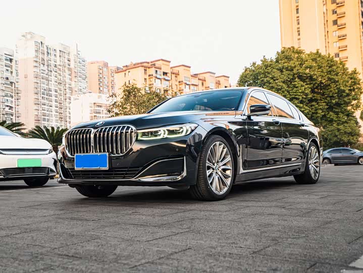 Фото 1 - BMW 7 Series