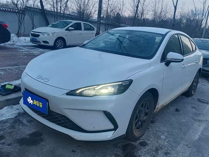 Фото 1 - BYD Seal 05 DM-i Hybrid