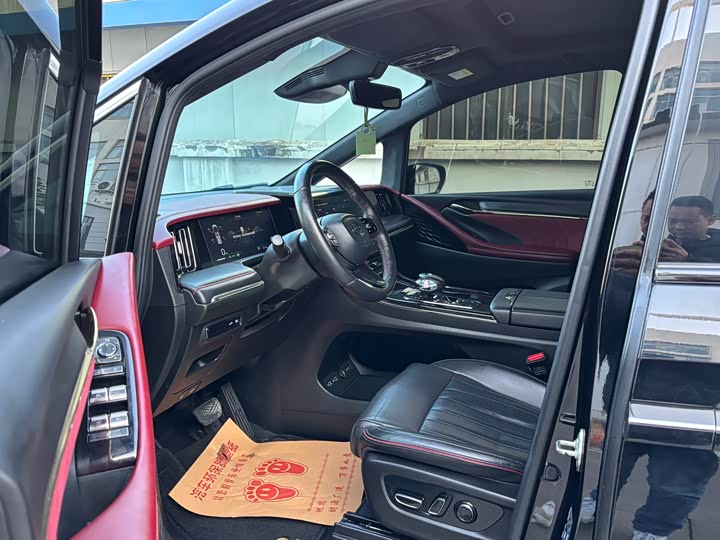 Фото 8 - GAC Trumpchi M8