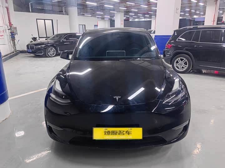 Фото 2 - Tesla Model Y