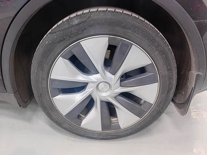 Фото 5 - Tesla Model Y