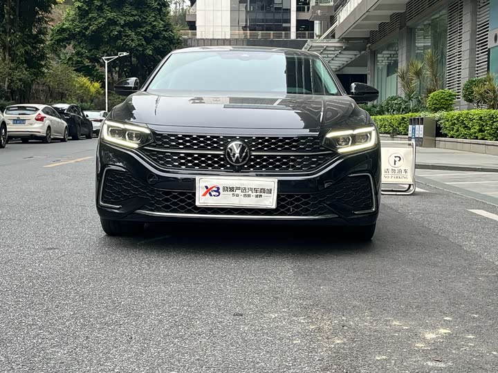 Фото 3 - Volkswagen Passat