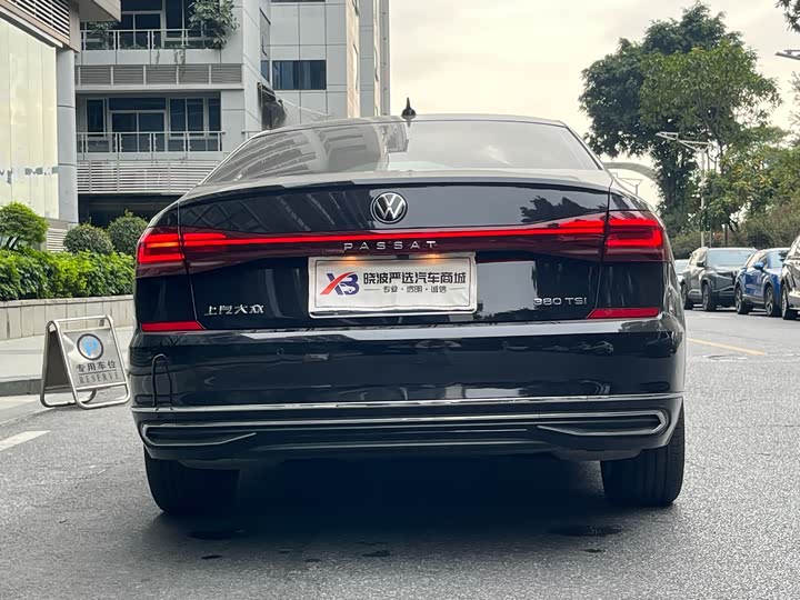 Фото 5 - Volkswagen Passat