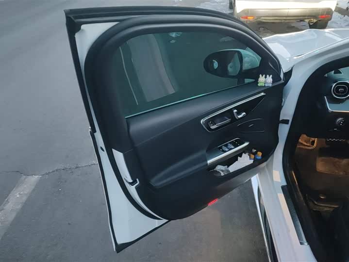 Фото 7 - Mercedes-Benz C-Class