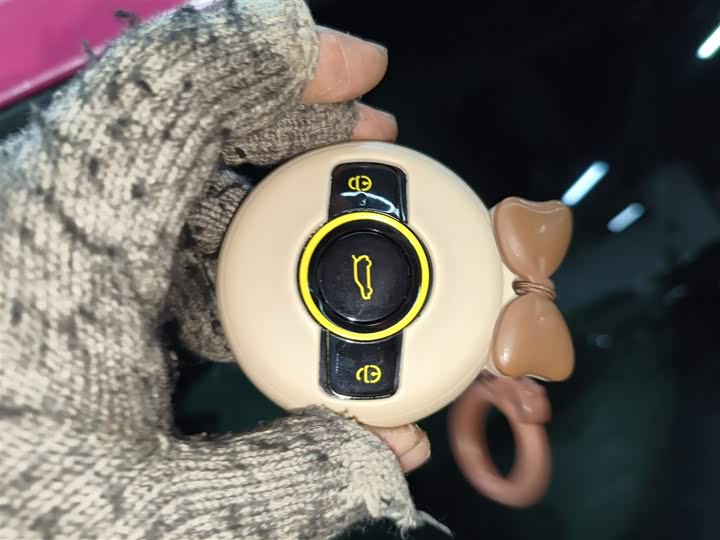 Фото 9 - Smart #1