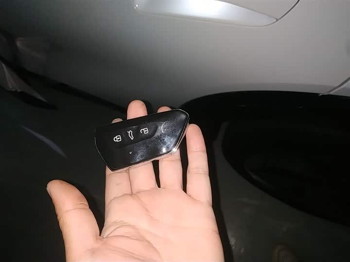 Фото 9 - Volkswagen ID.Unyx