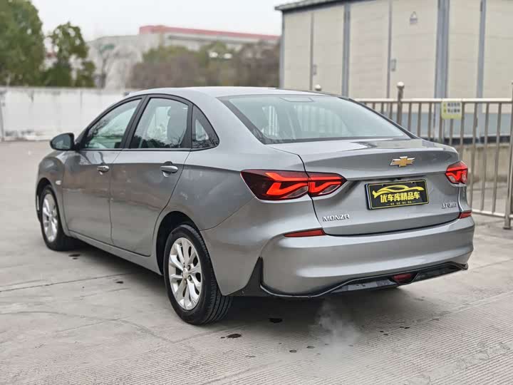 Фото 4 - Chevrolet Monza