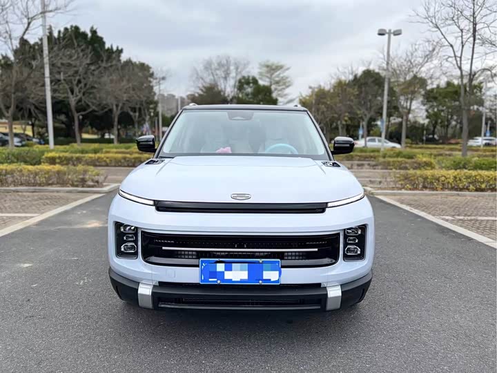 Фото 2 - Geely Icon