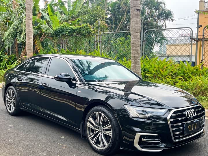 Фото 4 - Audi A6L