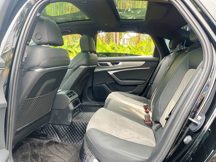 Фото 7 - Audi A6L