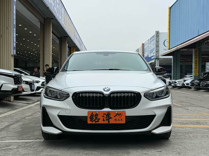 Фото 2 - BMW 1 Series