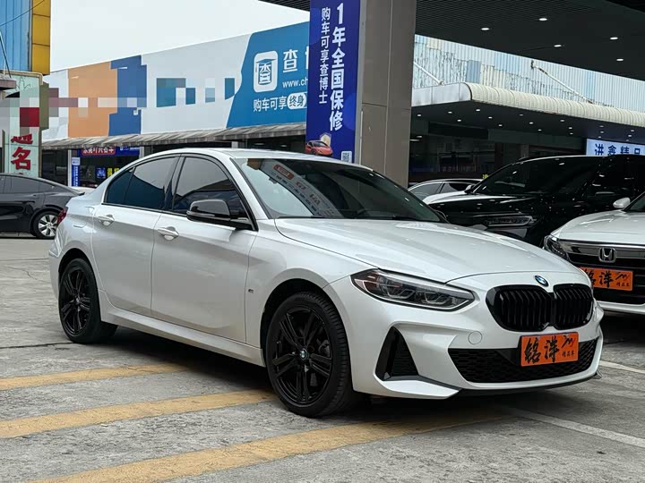 Фото 3 - BMW 1 Series