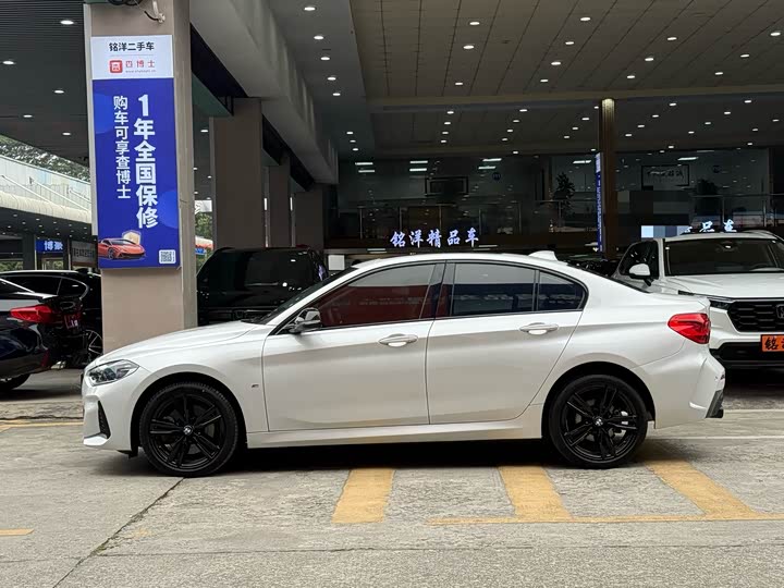 Фото 4 - BMW 1 Series