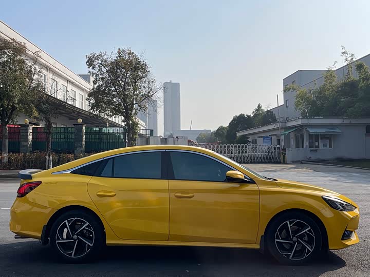 Фото 7 - MG Motor 5