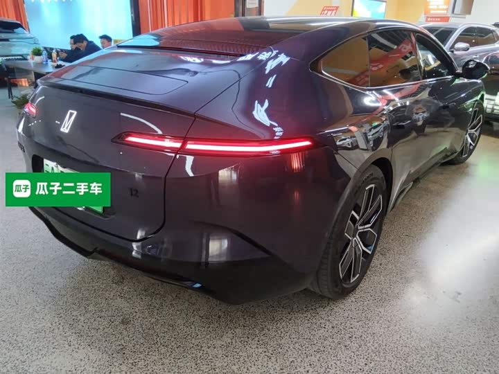 Фото 7 - Avatr 12