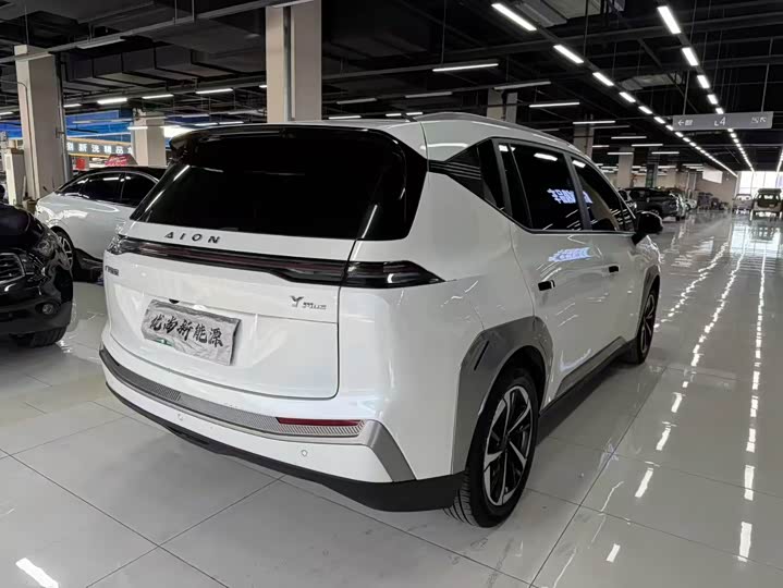 Фото 9 - GAC Aion Y