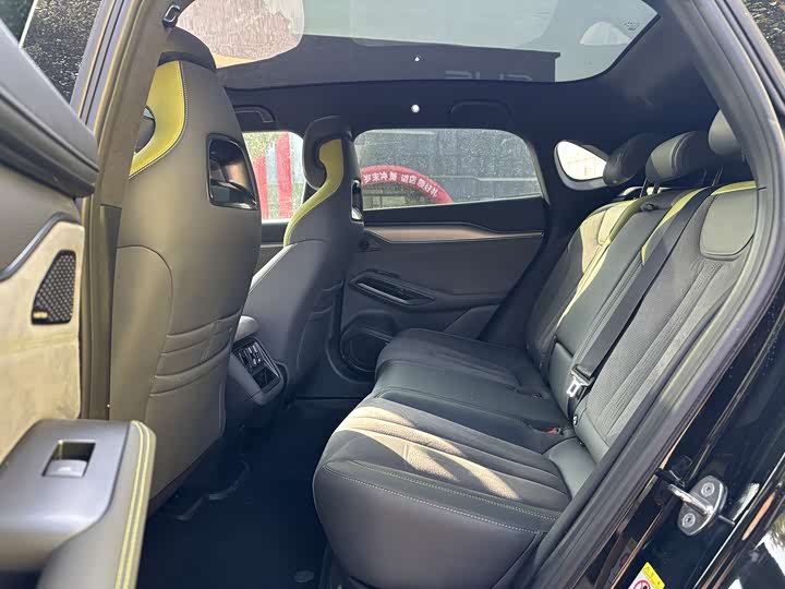 Фото 8 - BYD Song L