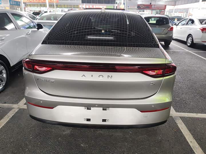 Фото 6 - GAC Aion S