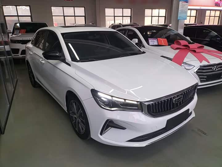 Фото 4 - Geely Emgrand