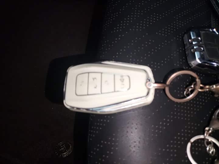 Фото 9 - Geely Emgrand