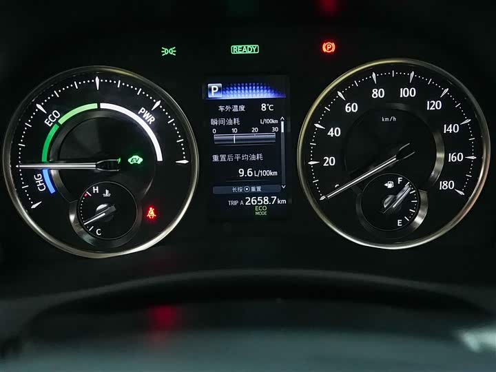 Фото 7 - Toyota Alphard