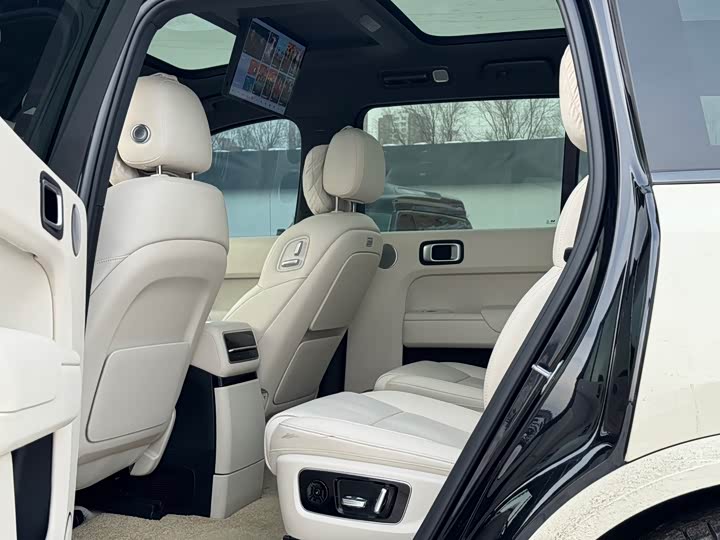 Фото 8 - LiXiang L9