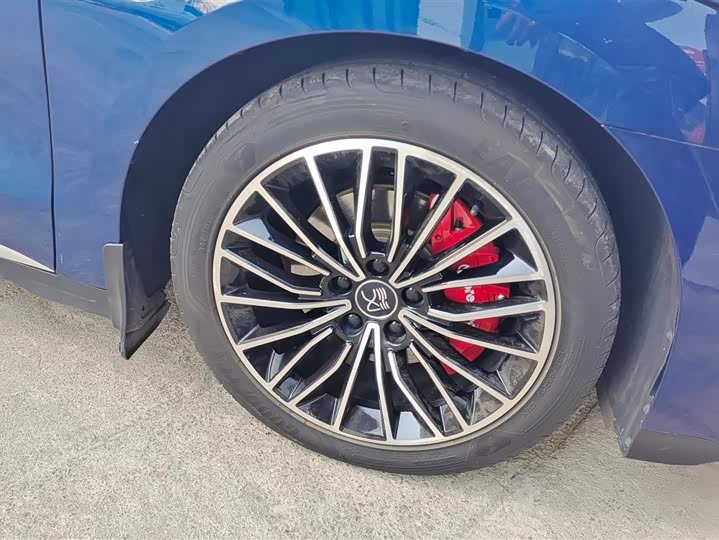 Фото 6 - BYD Han