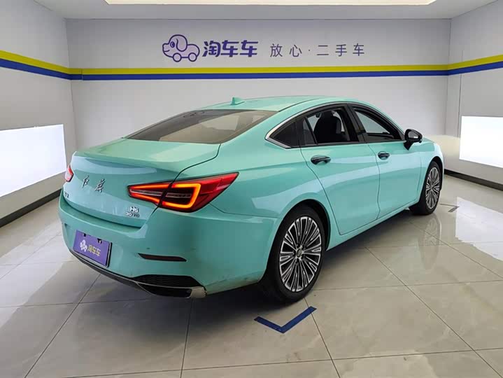 Фото 3 - Hongqi H5