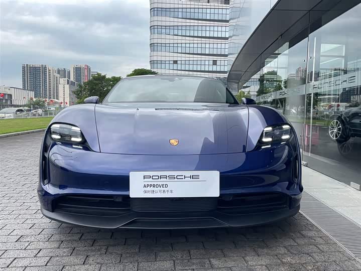 Фото 4 - Porsche Taycan