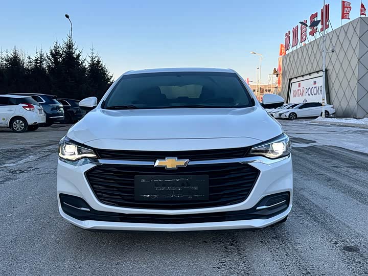 Фото 2 - Chevrolet Monza