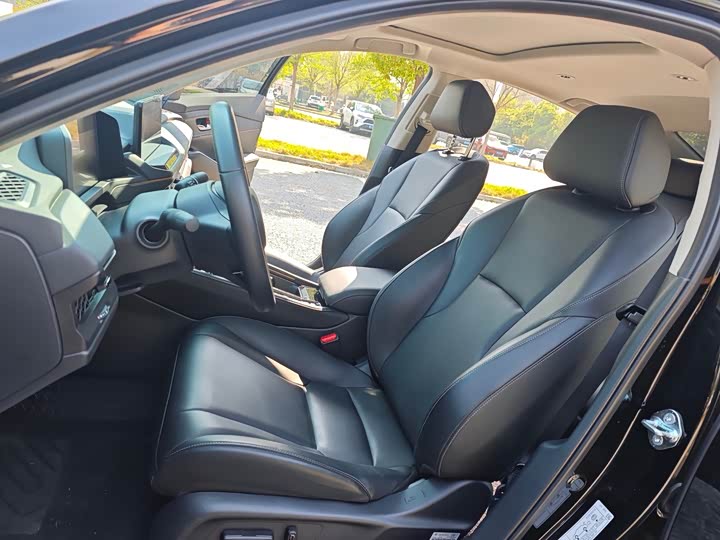 Фото 6 - Honda Accord