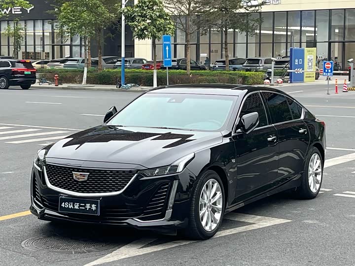 Фото 1 - Cadillac CT5