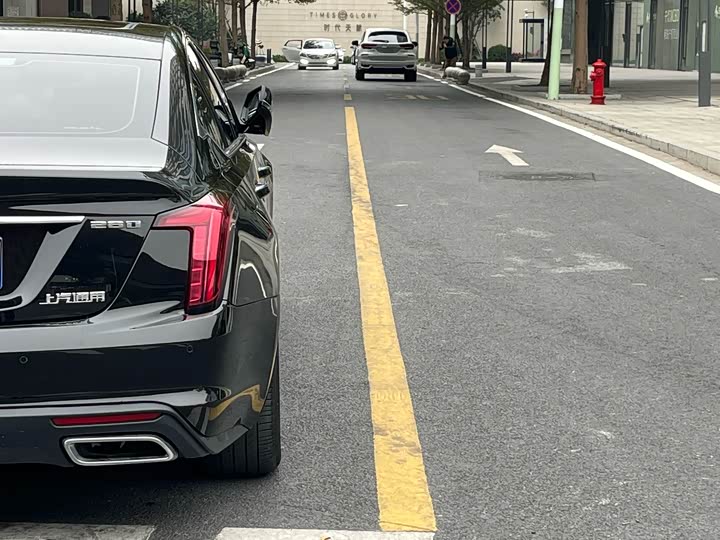 Фото 8 - Cadillac CT5