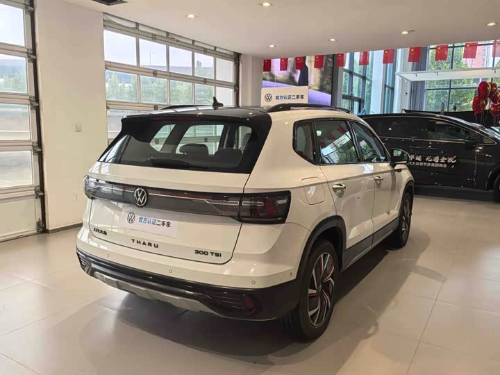 Фото 5 - Volkswagen Tharu