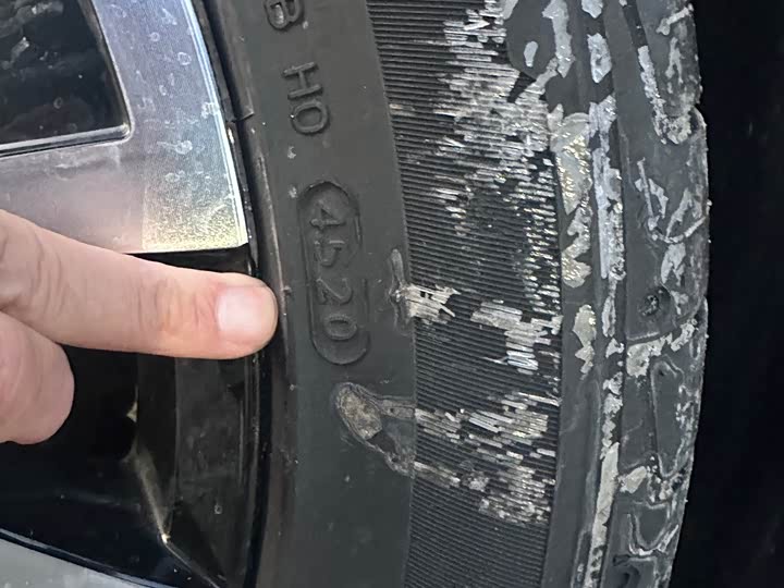 Фото 7 - Volkswagen Tharu