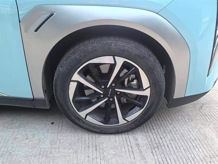 Фото 4 - GAC Aion Y