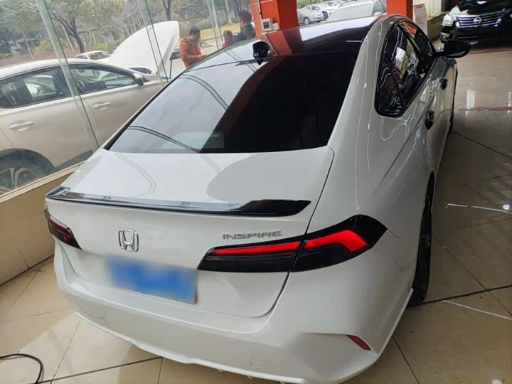 Фото 6 - Honda Inspire