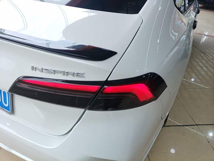 Фото 8 - Honda Inspire